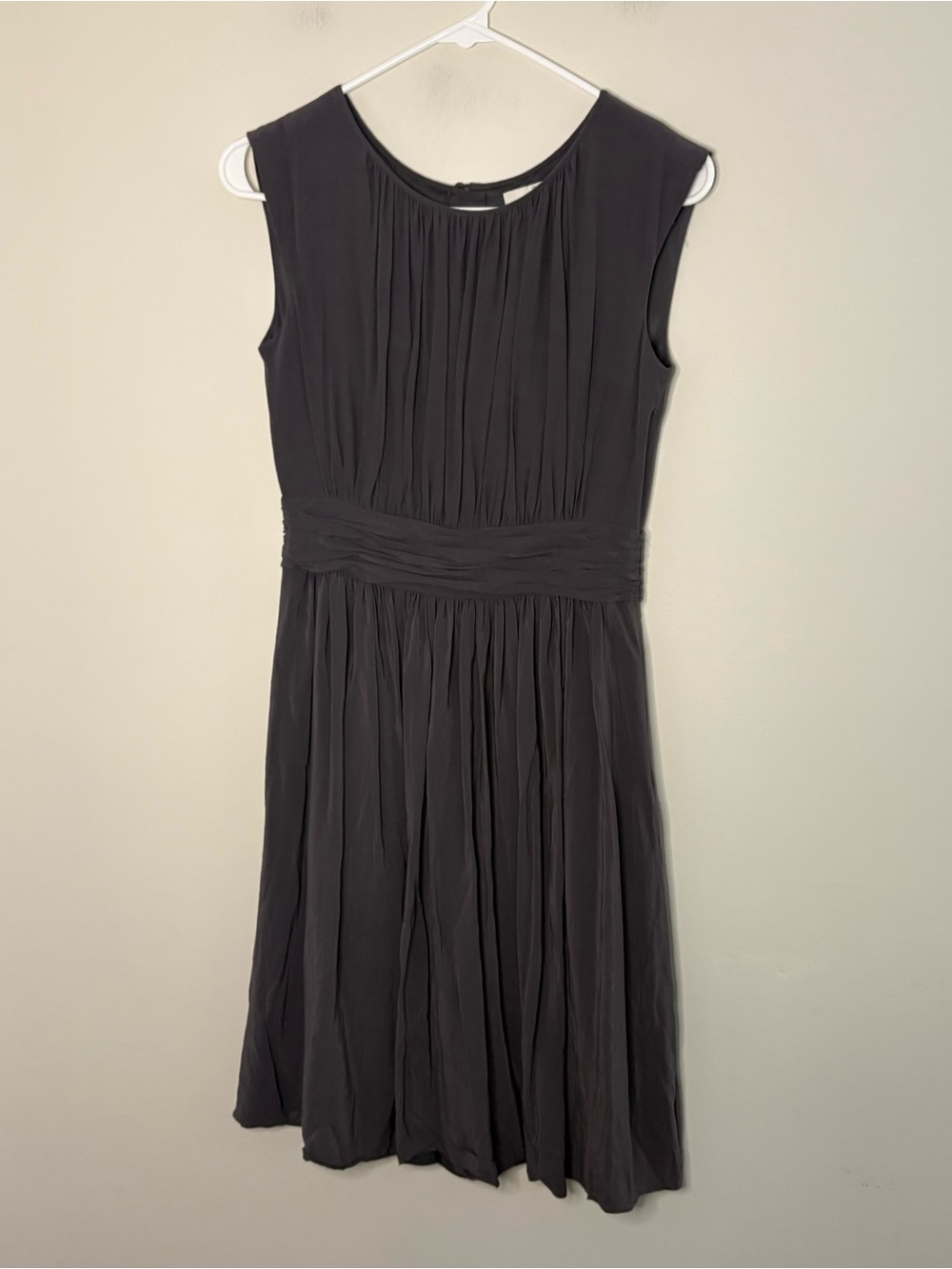 Boden Women’s Size 2 Grey Sleeveless Dress Knee Viscose Preppy Whimsigoth **